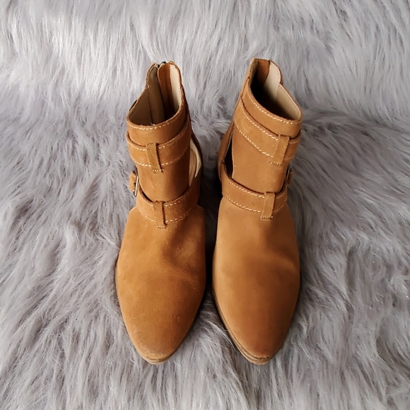 Chinese Laundry Booties sz. 6.5 tan - Picture 5 of 7